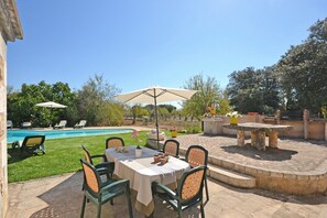 Outdoor dining - Molinot - Country house with pool in Búger, Mallorca (Buger)