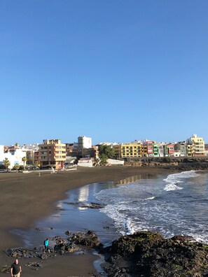 On the beach - Apartment on the beach front  (La Garita telde)
