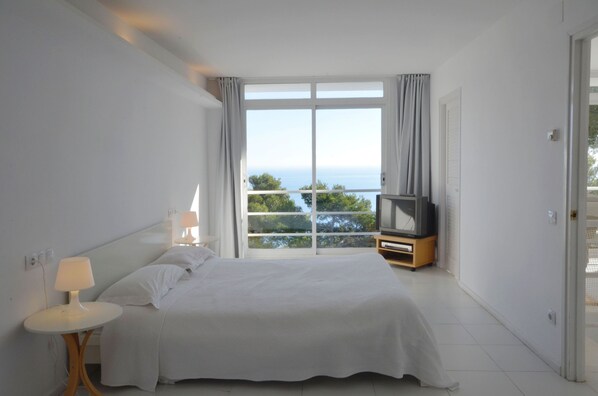 3 soveværelser, strygejern/strygebræt, internetforbindelse