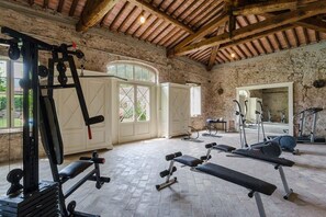 Fitness facility - VILLA CONTRONI     . (Capannori)