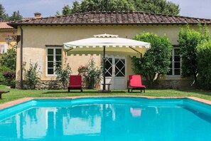 Pool - Villa Controni     . (Capannori)