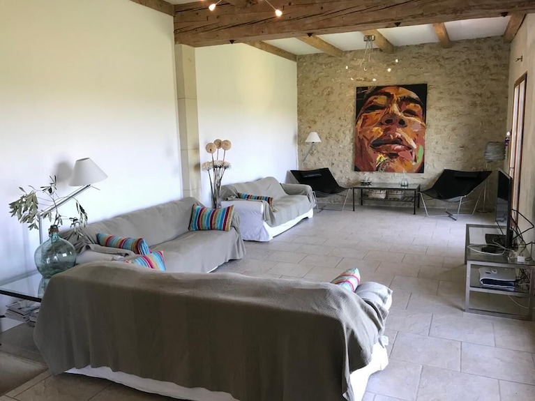 Grande Maison Rénovée Avec Goût Dans Deux Hectares, Avec Des Vues Exceptionnelles - Hérault