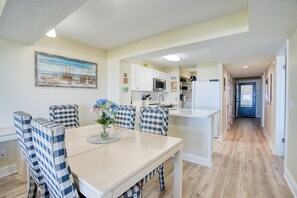 Dining - CRC 1303 - Silver Oceanfront Extended Balcony (St Augustine)