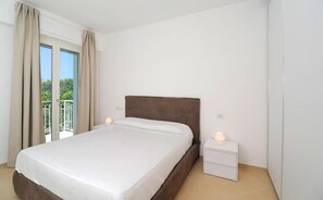 1 chambre, bureau, fer et planche à repasser, Wi-Fi gratuit