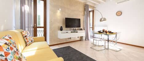 Fernseher