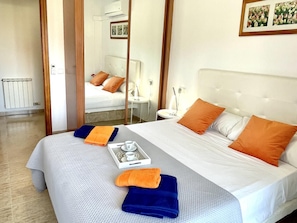 2 dormitorios, tabla de planchar con plancha, Internet y ropa de cama