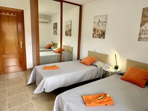 2 bedrooms, iron/ironing board, Internet, bed sheets