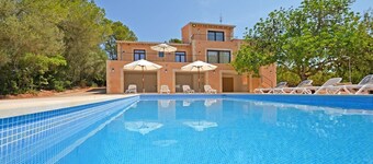 Romani 10 - Spacious country house with pool in Campos, Mallorca