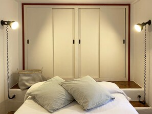 4 Schlafzimmer, BĂŒgeleisen/BĂŒgelbrett, Internetzugang