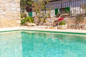Pool - Es Pujol - Beautiful Mallorcan house with private pool in Campanet (Campanet)