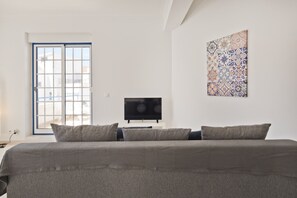 TV - Ericeira Terrace Apartment (C70) (Ericeira)
