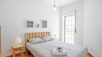 2 chambres, fer et planche à repasser, Wi-Fi gratuit, draps fournis