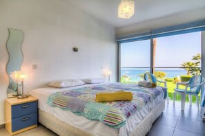 3 bedrooms, iron/ironing board, travel crib, WiFi
