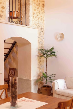 Interior - Can Olivera - Beautiful townhouse with private pool in Llubí (Llubi)