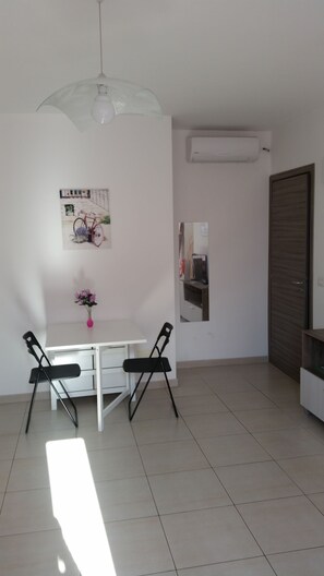 تناول الطعام