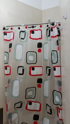 Hair dryer, towels, soap, toilet paper - New Studio in Lecce (Lecce)
