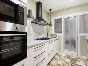 Fridge, microwave, oven, dishwasher