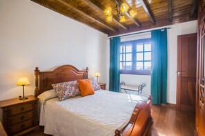 3 Schlafzimmer, Zimmersafe, Bügeleisen/Bügelbrett, kostenloses WLAN