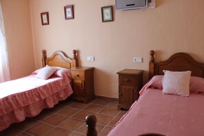 3 Schlafzimmer, Bügeleisen/Bügelbrett, kostenloses WLAN, Bettwäsche