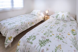 3 Schlafzimmer, Bügeleisen/Bügelbrett, WLAN, Bettwäsche