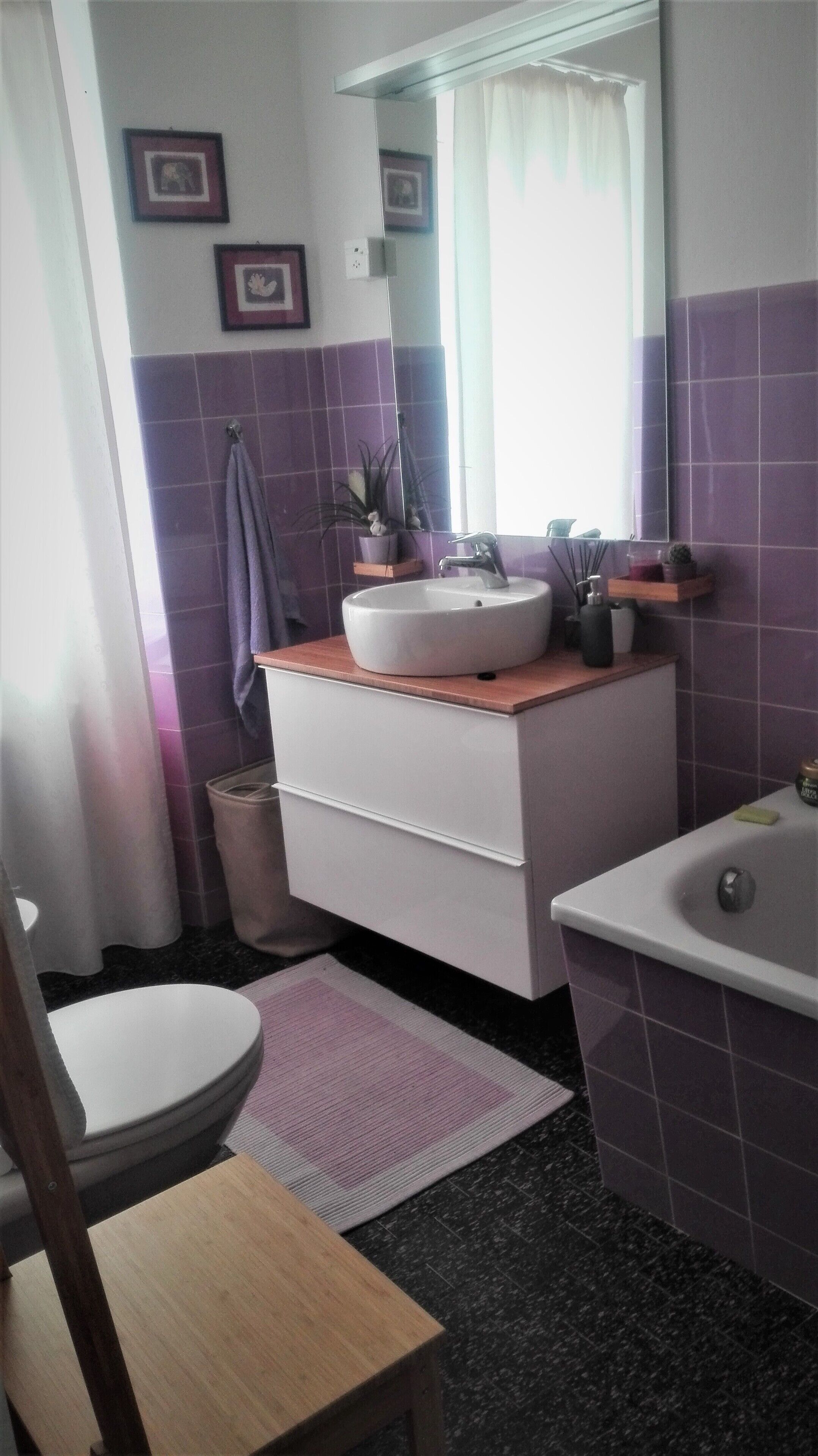 Badezimmer mit Badewanne