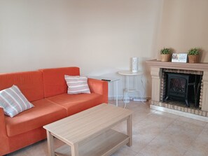 TV, fireplace - 039 Villa Recuerdo (Denia)
