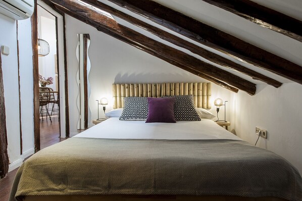 1 bedroom, free WiFi, bed sheets