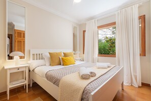 5 dormitorios, escritorio, sistema de insonorización