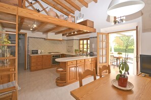 Refrigerador, microondas, horno y lavavajillas 