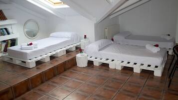 5 chambres, fer et planche à repasser, lit parapluie, draps fournis