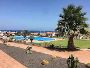 Outdoor pool - FRONT-LINE Ocean View Apt | AC & Fiber Wi-Fi | Huge Terrace | Amarilla Golf (Amarilla Golf)