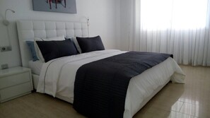 2 slaapkamers, een kluis op de kamer, een strijkplank/strijkijzer