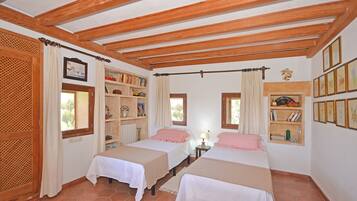 5 bedrooms, in-room safe, iron/ironing board, free WiFi
