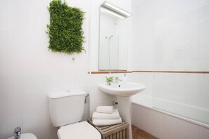 Bathtub