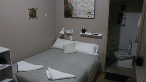 1 habitación, escritorio, wifi y ropa de cama 