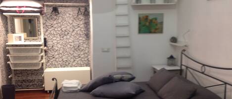 1 Schlafzimmer, Bügeleisen/Bügelbrett, Reisekinderbett, kostenloses WLAN