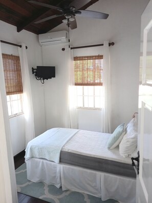 3 bedrooms, in-room safe, iron/ironing board, WiFi