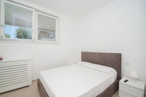 1 Schlafzimmer, Schreibtisch, Bügeleisen/Bügelbrett, kostenloses WLAN