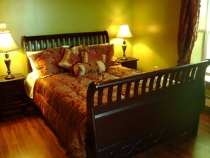 1 bedroom, wheelchair access - Room #3 We are only 30 min. away from  "BASEBALL HALL OF FAME" in Coopers Town . (Fort Plain)