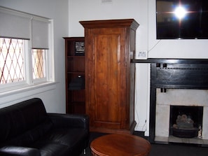 TV, fireplace, DVD player