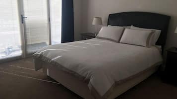 2 bedrooms, desk, iron/ironing board, travel cot