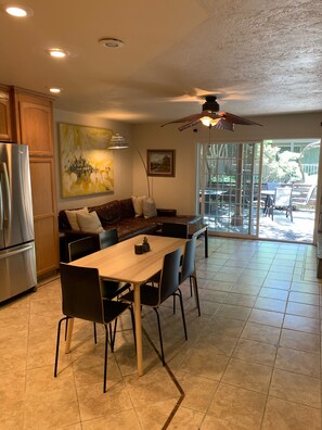 Interior - Creek sounds & Comfort!  3 bd 2.5 bth Incline Village sleeps 9 (Incline Village)