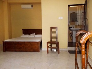 Kamar Double Deluks, 1 Tempat Tidur Double | 1 kamar tidur, seprai premium, meja kerja, dan setrika/meja setrika