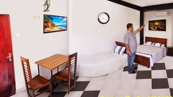 Phòng đôi Deluxe, 1 giường đôi | 1 phòng ngủ, bộ đồ giường cao cấp, bàn, bàn ủi/dụng cụ ủi quần áo