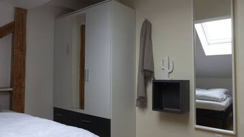 1 Schlafzimmer, Bügeleisen/Bügelbrett, Reisekinderbett, kostenloses WLAN