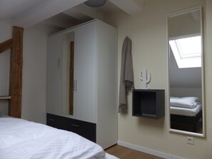 1 Schlafzimmer, Bügeleisen/Bügelbrett, Reisekinderbett, kostenloses WLAN