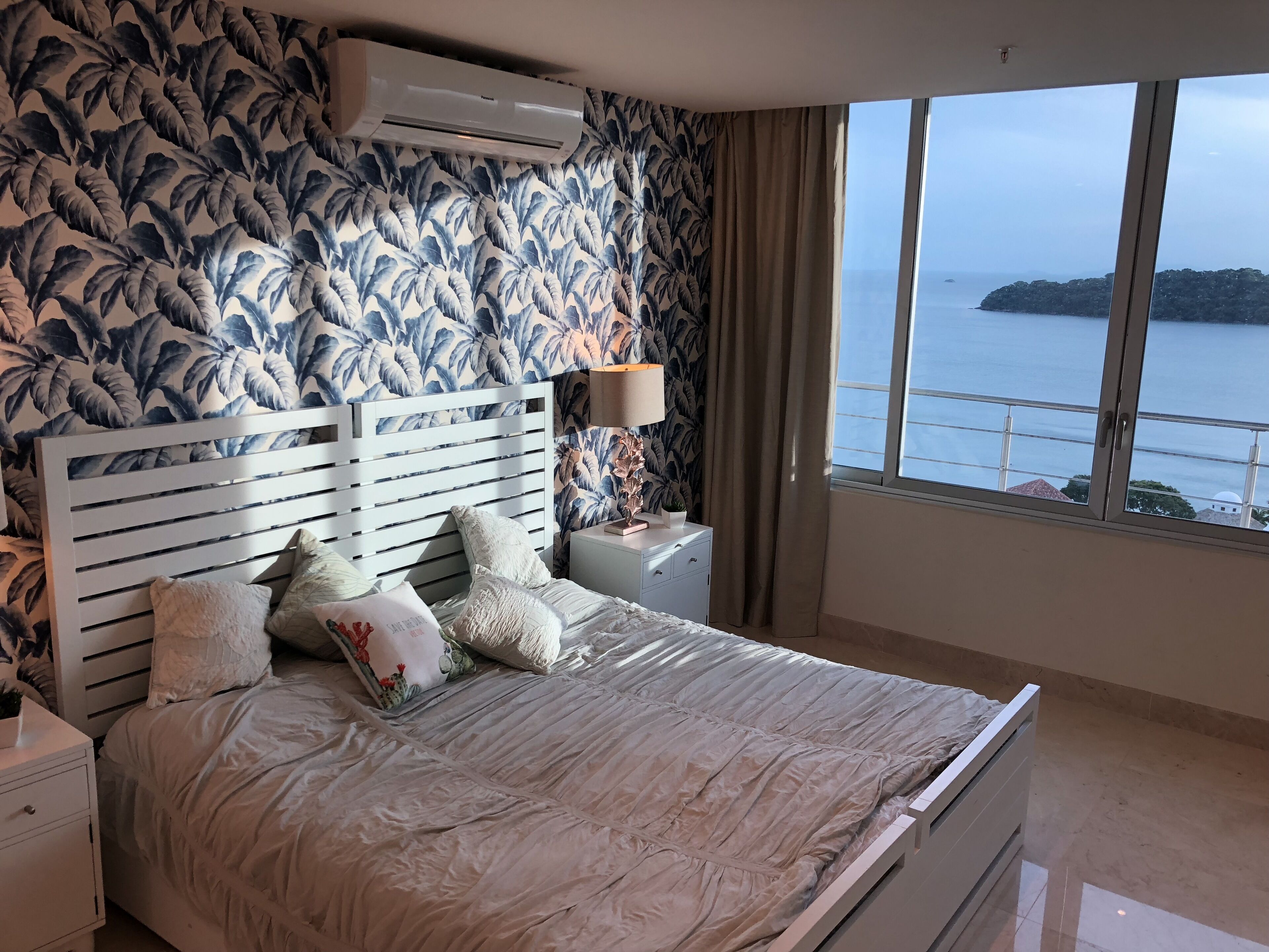 2 bedrooms, desk, iron/ironing board, travel cot