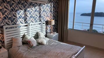 2 bedrooms, desk, iron/ironing board, travel cot