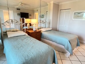 2 chambres, fer et planche Ă repasser, Wi-Fi, draps fournis