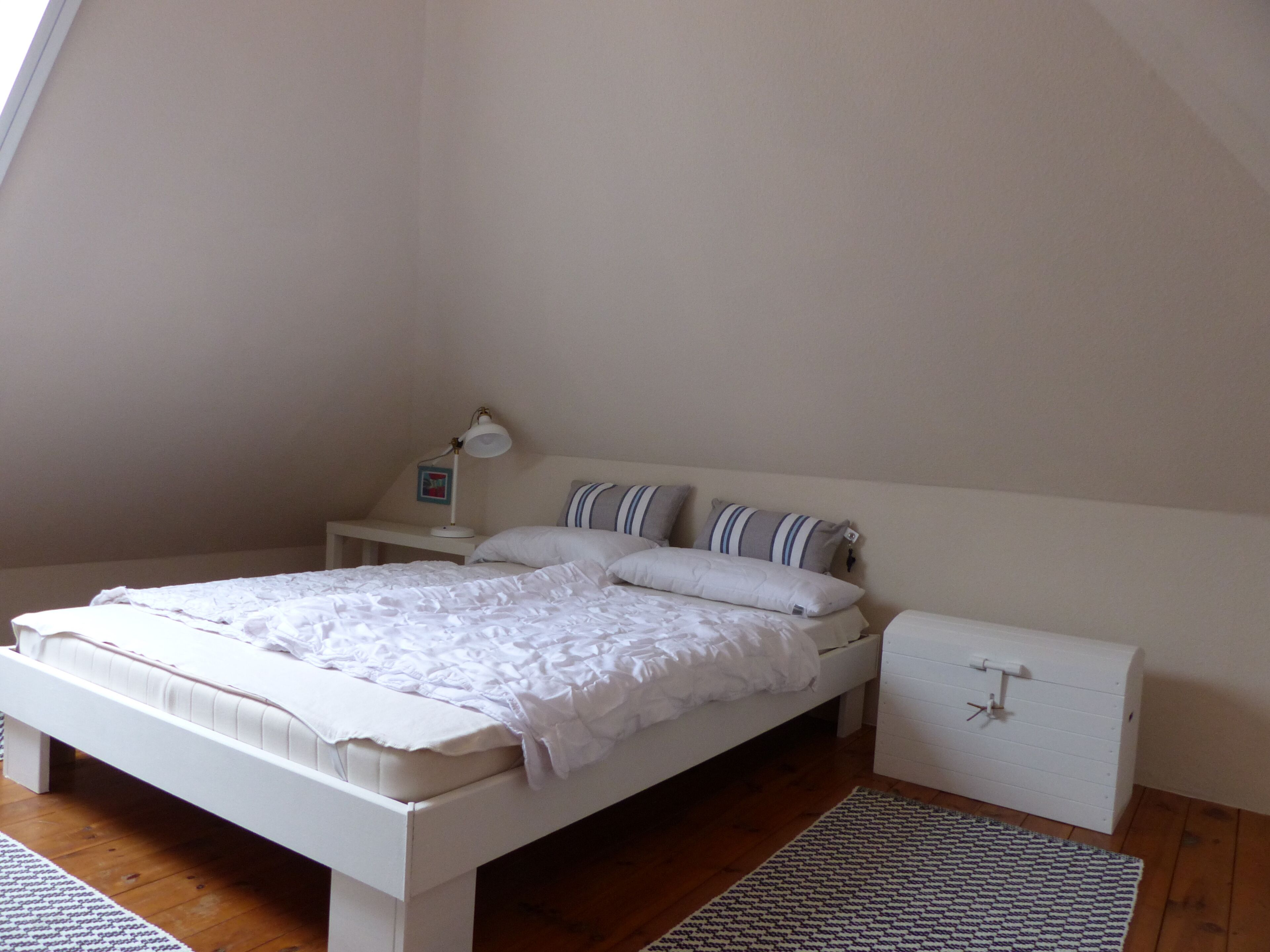 2 habitaciones y cuna de viaje 